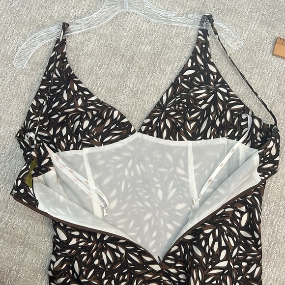 Beautiful Millie brown and white wiggle dress - Picture 5 of 11